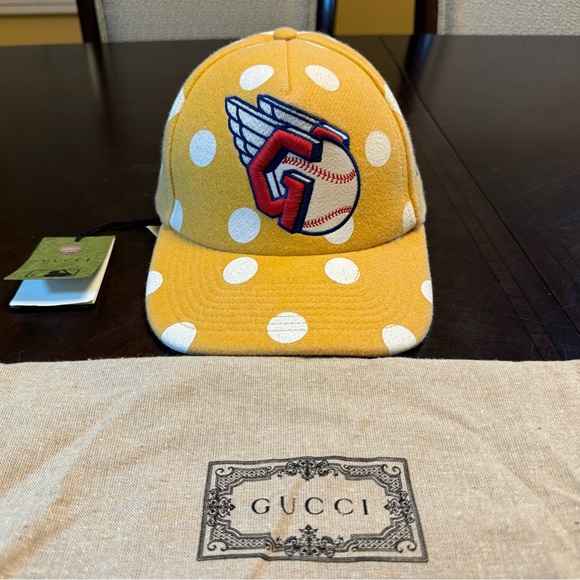 Gucci Other - New Authentic Gucci Logo Polka Dot Baseball Hat Size M